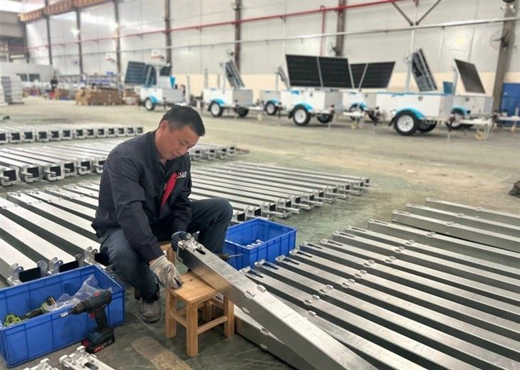 Built-in Wire Design Telescopic Mast best