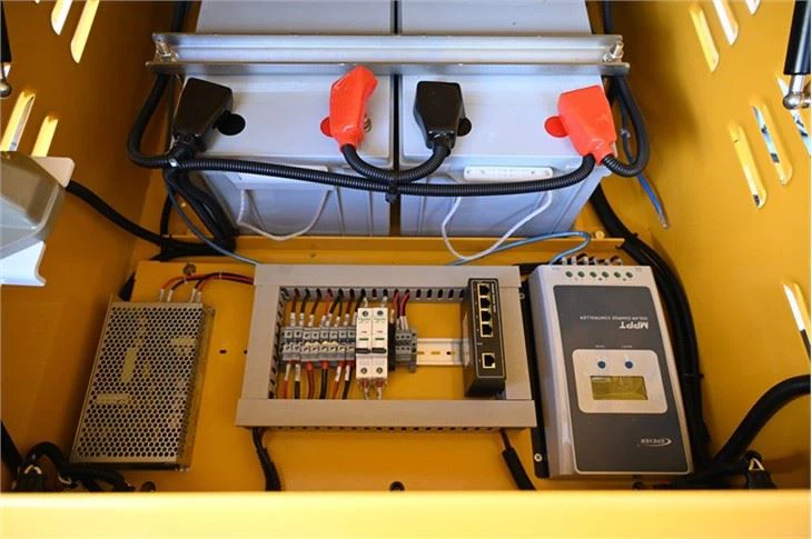 Mobile Solar Surveillance Trailer With Telescopic Mast